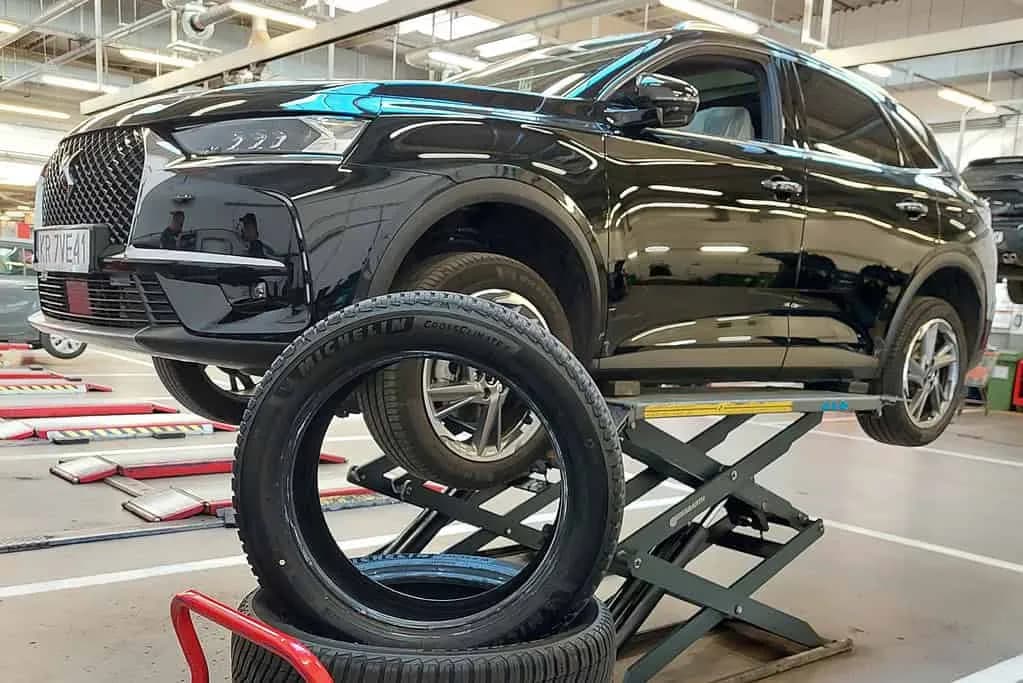 Jakie opony do SUV: Wybierz najlepsze na każdą porę roku Jakie opony do SUV: Wybierz najlepsze na każdą porę roku