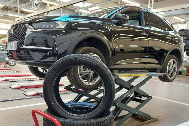 Jakie opony do SUV: Wybierz najlepsze na każdą porę roku Jakie opony do SUV: Wybierz najlepsze na każdą porę roku